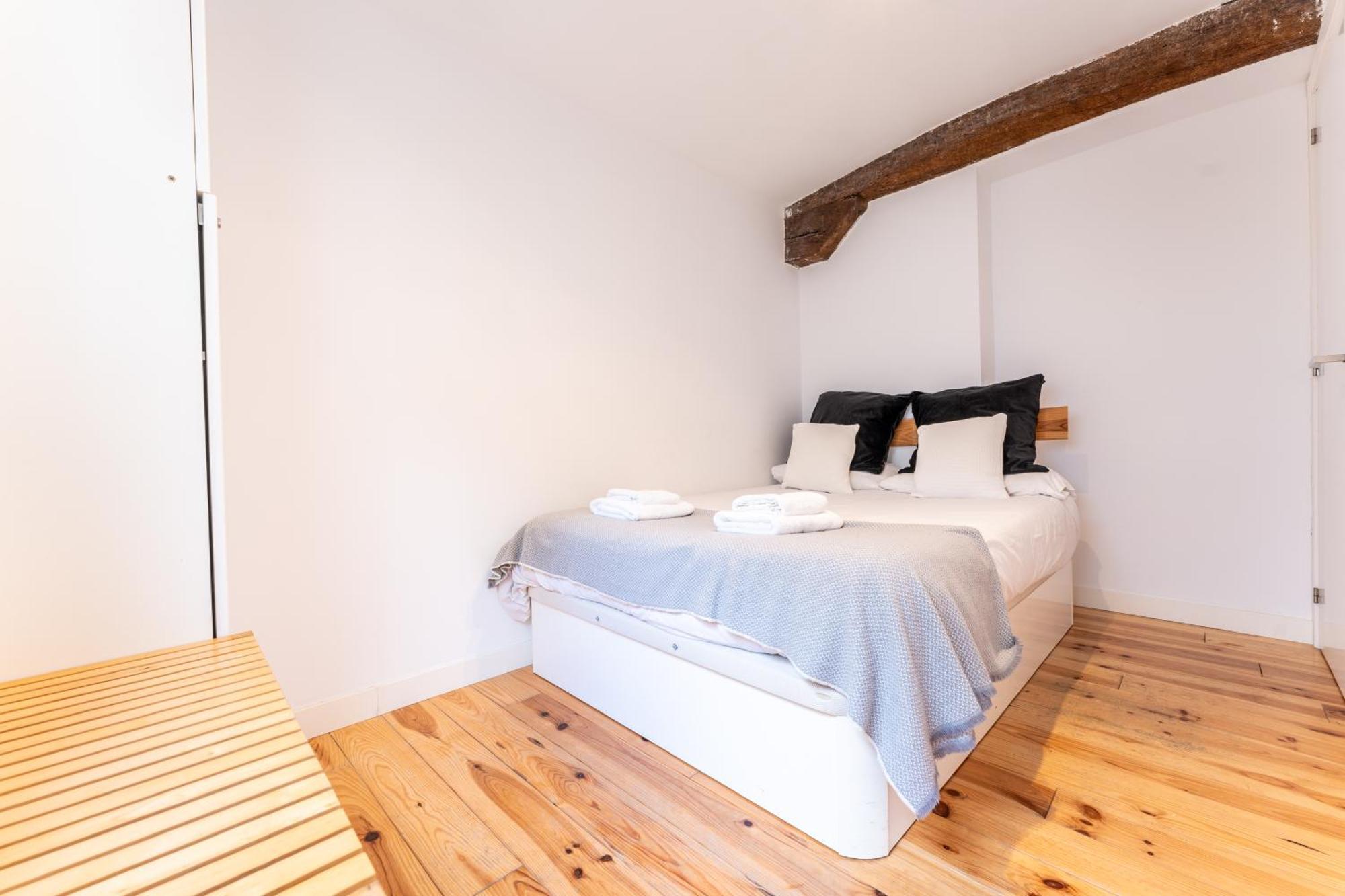 Warm And Inviting, Central Location By Urbanhosting Santander Eksteriør billede