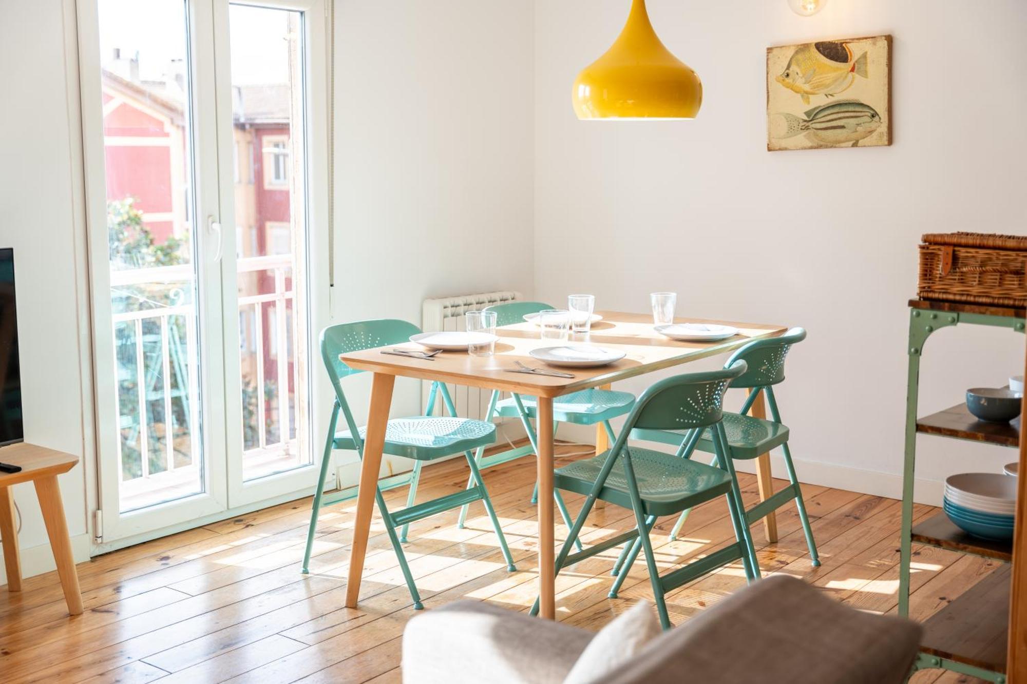 Warm And Inviting, Central Location By Urbanhosting Santander Eksteriør billede