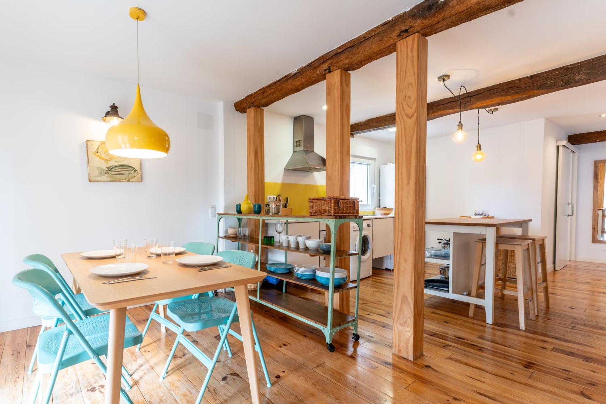 Warm And Inviting, Central Location By Urbanhosting Santander Eksteriør billede